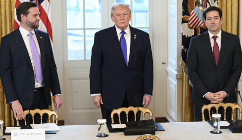 Σε δίλημμα ο Τραμπ για την διαδοχή του: Τζέι Ντι Βανς ή Μάρκο Ρούμπιο;