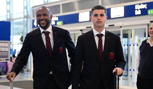 Ολυμπιακός: Αναχώρησε για το Λεβερκούζεν ενόψει του μεγάλου ματς με τη Μπάγερ, οι πρώτες σκέψεις του Μεντιλίμπαρ