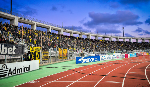 Γεμίζουν το Πανθεσσαλικό οι φίλαθλοι της ΑΕΚ: Πουλήθηκαν 8.000 εισιτήρια μέσα σε λίγες ώρες για το παιχνίδι με το Βόλο 