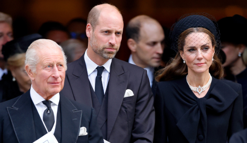 Ο Ουίλιαμ και η Κέιτ ανησυχούν για την υγεία του βασιλιά Καρόλου μετά την σύλληψη του Άντριου
