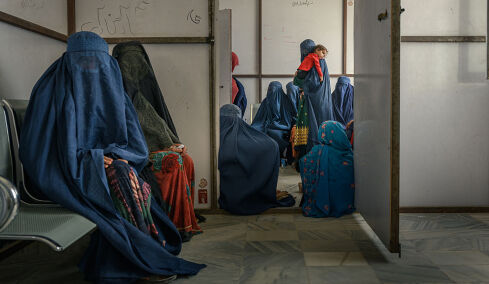 Νέος νόμος των Ταλιμπάν νομιμοποιεί τη βία κατά των γυναικών και των παιδιών