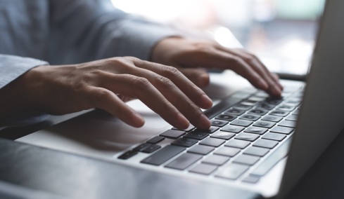 Διέγραψε email ως απάτη και λίγο έλειψε να χάσει 27 εκατ. ευρώ από τη λοταρία
