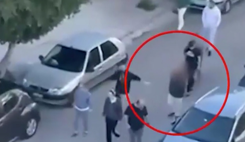 Μεθυσμένη οδηγός τράκαρε 11 αυτοκίνητα στον Άλιμο, την ακινητοποίησαν περίοικοι