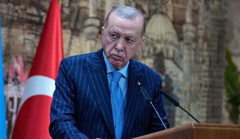 Προειδοποιούμε ότι δεν πρέπει να επαναληφθεί παρόμοιο περιστατικό, λέει ο Ερντογάν για τον πύραυλο που εκτοξεύτηκε από το Ιράν