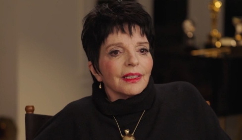 Η Λάιζα Μινέλι αποκαλύπτει τη δύσκολη σχέση με τη μητέρα της Τζούντι Γκάρλαντ: Ήμουν νοσοκόμα, γιατρός, φαρμακοποιός και ψυχίατρος μαζί