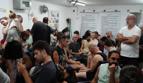 Ανοίγουν καταφύγια στη Μπερ Σεβά του Ισραήλ, να φύγουν από το Ιράν ζητούν από τους πολίτες τους Κίνα και Καναδάς