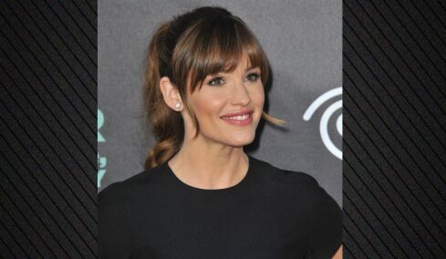 H Τζένιφερ Γκάρνερ κρύβει τις ρυτίδες της με αφέλειες: Το μπότοξ δεν είναι για εμένα
