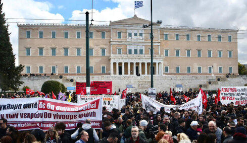 Τρία χρόνια μετά τα Τέμπη: Στο κέντρο της Αθήνας η κεντρική εκδήλωση, κλειστό το Μετρό σε Σύνταγμα και Πανεπιστήμιο