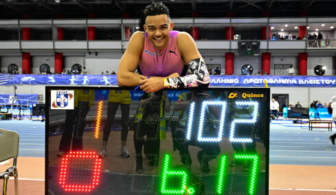 Ο Τσιτσιπάς χρησιμοποίησε τρεις τενίστες για να εξηγήσει πόσο ψηλά πήδηξε ο Καραλής, φωτογραφία 