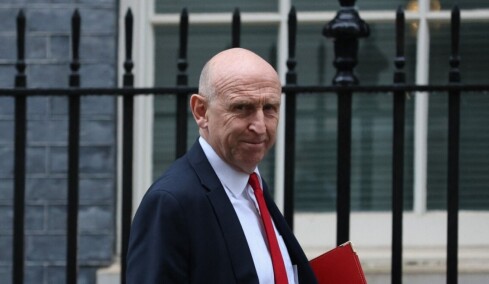 Η Κύπρος διαψεύδει ότι εκτοξεύτηκαν δύο πύραυλοι προς το νησί όπως είχε δηλώσει ο βρετανός υπουργός Αμυνας