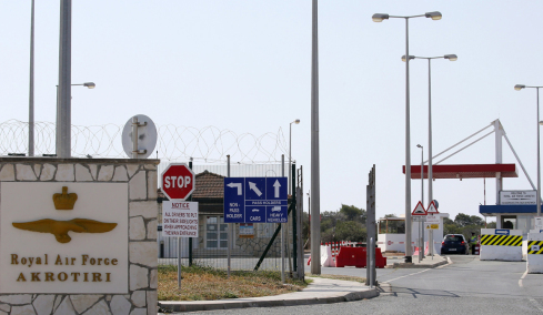 Drone τύπου Shahed χτύπησε τον διάδρομο στη βάση RAF Ακρωτηρίου στην Κύπρο - Λαμβάνονται όλα τα μέτρα, λέει το Λονδίνο