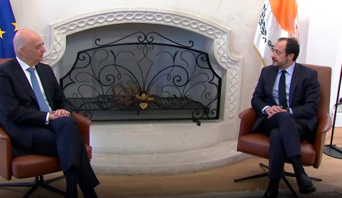 Δένδιας: Είμαστε συνολικά και απολύτως στη διάθεση  της Κύπρου - Χριστοδουλίδης: Ευχαριστώ την Ελλάδα, δείχνει πώς πρέπει να αντιδράσει η Ευρώπη