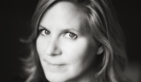 Η Άιβι Μίροπολ στο Marie Claire: Οι παππούδες της εκτελέστηκαν από τον Μακάρθι, η ίδια έκανε ντοκιμαντέρ τη γυναίκα που τα έβαλε με τον Τραμπ