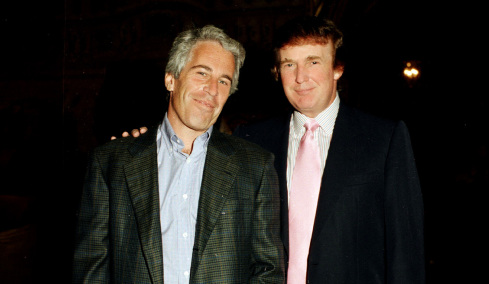 «Κατέβασε το φερμουάρ του...»: Στη δημοσιότητα η καταγγελία γυναίκας σε βάρος του Τραμπ για σεξουαλική κακοποίηση - Είναι διαταραγμένη, λέει ο Λευκός Οίκος