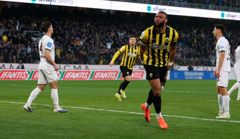 Νίκη κορυφής για την ΑΕΚ, γκέλα για τον Άρη, δείτε το γκολ και βαθμολογία 