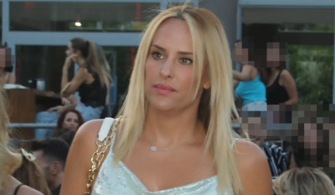 Έλενα Ασημακοπούλου: Δεν ήθελα να φύγω από την «Πολυκατοικία», δεν μου είχαν πει ότι θα ολοκληρωνόταν ο ρόλος μου στην πρώτη σεζόν
