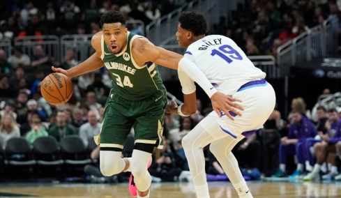 Μπακς - Τζαζ 113-99: Κορυφαίος Γιάννης κρατά... ζωντανό το Μιλγουόκι