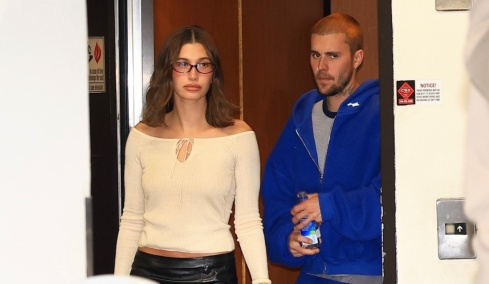 Εκνευρισμένος ο Τζάστιν Μπίμπερ πέταξε μπουκάλι νερού σε παπαράτσι