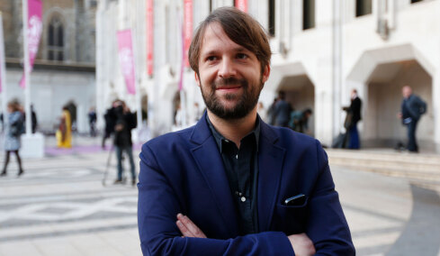 Χτυπήματα στους υπαλλήλους, ταπείνωση και απειλές για απέλαση: Οι καταγγελίες για τον σεφ του εμβληματικού εστιατορίου Noma της Κοπεγχάγης