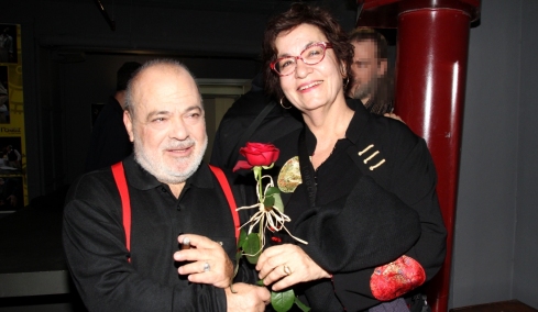 Συγκινεί η σύζυγος του Χρήστου Βαλαβανίδη: Βασανίστηκε πολύ, έμεινε 55 μέρες στο νοσοκομείο και μας πληγώνει