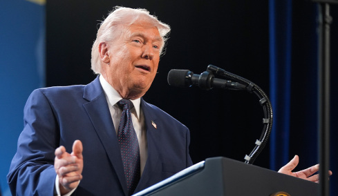 Live οι δηλώσεις Τραμπ για τον πόλεμο: Δεν θα σταματήσουμε μέχρι την ολοκληρωτική ήττα του εχθρού - Σκέφτομαι να καταλάβω τα Στενά του Ορμούζ, είπε