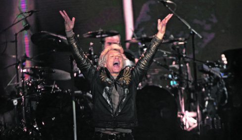 Bon Jovi: Universal Pictures ετοιμάζει βιογραφική ταινία για το συγκρότημα