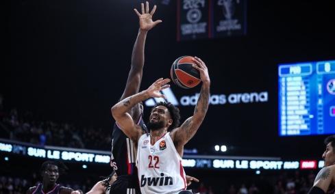 Euroleague: Ο Ολυμπιακός «έλαμψε» στην Πόλη του Φωτός, 104-87 την Παρί και στη 2η θέση, δείτε βιντεο