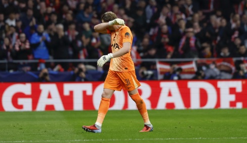 To δράμα του 22χρονου τερματοφύλακα της Τότεναμ: Τα λάθη που χάρισαν δύο γκολ στην Ατλέτικο, η αλλαγή στο 17ο λεπτό και η αντίδραση του Τούντορ