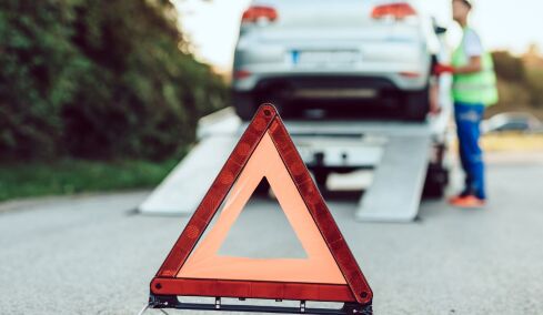 Το δράμα μας στους δρόμους έχει... ταυτότητα 