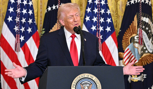 Τραμπ για Ιράν: Τα πράγματα «τρέχουν» πολύ γρήγορα - Εξαλείψαμε τον παλιό τύραννο, ο νέος δεν τολμά να εμφανιστεί, λέει ο Νετανιάχου