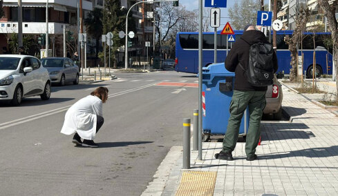Ακολουθούν τη διαδρομή του 20χρονου που μαχαιρώθηκε στη Θεσσαλονίκη για στοιχεία - Έτρεχε μαζί με τους φίλους του πριν καταρρεύσει αιμόφυρτος