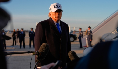 Τραμπ: «Εξαφανίσαμε κάθε στρατιωτικό στόχο στο νησί Χαργκ στο Ιράν, η προστασία της ναυσιπλοΐας ξεκινά σύντομα» 