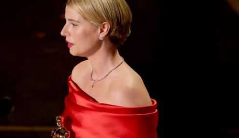 Όσκαρ 2026: «Μια μάχη μετά την άλλη» ο μεγάλος νικητής, η Τζέσι Μπάκλεϊ σαρώνει για ακόμα μία φορά
