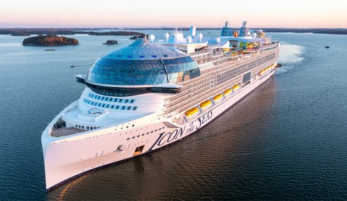 Ζυγίζει 250.000 τόνους, έχει μήκος 365 μέτρα και χωράει 10.000 άτομα: Το μεγαλύτερο κρουαζιερόπλοιο που κατασκευάστηκε ποτέ