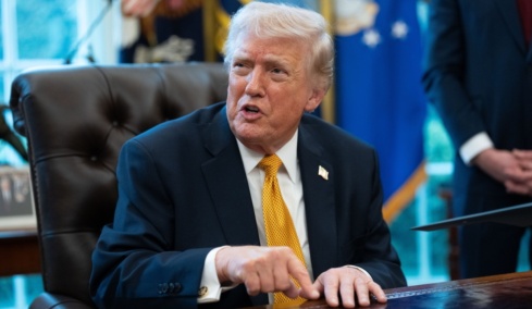 Μετά τον «θάνατο του Ιράν», ο μεγαλύτερος εχθρός μας είναι η ριζοσπαστική Αριστερά, λέει ο Τραμπ
