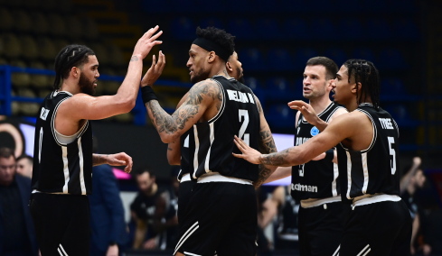 Fiba Europe Cup: «Γλυκιά» ήττα και πρόκριση για τον ΠΑΟΚ στα ημιτελικά, 88-80 από το Περιστέρι