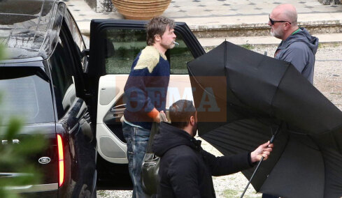 Από το Μενίδι στην Πεντέλη ο Μπραντ Πιτ, σήμερα τα γυρίσματα στο Μέγαρο της Δουκίσσης Πλακεντίας - Βίντεο και φωτογραφίες