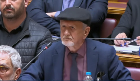 Λυμπερόπουλος κατά Κυρανάκη στη Βουλή: «Δολοφονείς τη δημοκρατία των ταξιτζήδων»