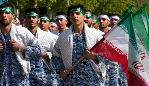 Ο ψυχολογικός πόλεμος της Μοσάντ στους Ιρανούς στρατιωτικούς: «Ξέρουμε τα πάντα, είσαι στη μαύρη λίστα» - «Δεν είμαι εχθρός, βοήθησέ με»