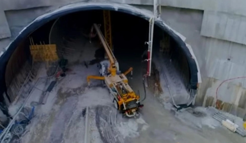 Προβλήματα για τη μεγαλύτερη σιδηροδρομική σήραγγα της Ευρώπης: Έπεσαν έξω σε κόστος κατά 40% από τις αρχικές προβλέψεις