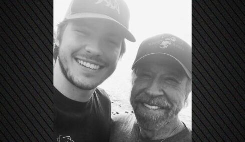 Συντετριμμένος ο γιος του Τσακ Νόρις: Είμαι τόσο περήφανος που είμαι παιδί σου