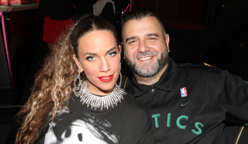 Κατερίνα Στικούδη: Το δεύτερο παιδί ήρθε απρογραμμάτιστα, πήγαμε ένα ταξίδι στη Θεσσαλονίκη και γυρίσαμε περισσότεροι