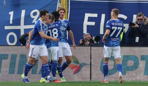 Η Κόμο διέλυσε 5-0 την Πίζα και είναι σε τροχιά Champions League, νίκη παραμονής για τη Νότιγχαμ 3-0 την Τότεναμ, δείτε γκολ από την Ευρώπη