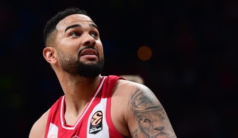 Ολυμπιακός: Χωρίς τον Τζόσεφ στη Βαλένθια, μετρά αντίστροφα για την επιστροφή στη δράση ο Φαλ