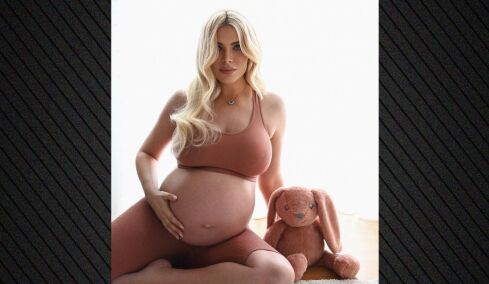 Η Κατερίνα Καινούργιου ποζάρει στον ένατο μήνα της εγκυμοσύνης της: Το να σε μεγαλώνω μέσα μου ήταν το πιο όμορφο ταξίδι της ζωής μου