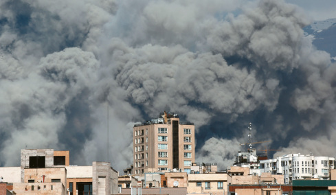 Ο πόλεμος στη Μέση Ανατολή απειλεί με τη χειρότερη βιομηχανική κρίση στην ιστορία, λέει το Διεθνές Εμπορικό Επιμελητήριο