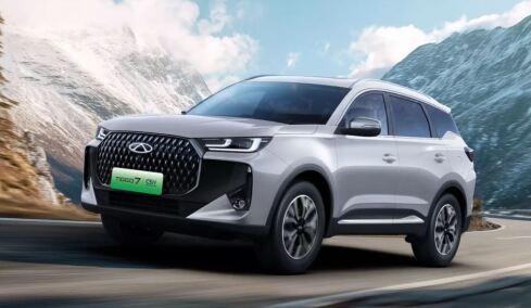 Chery Tiggo 7 HEV: Υβριδικό με 224 ίππους και 880 χιλιόμετρα αυτονομία
