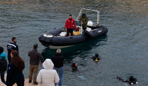 Δύτης που βούτηξε στο «Πηγάδι του Διαβόλου» για την ανάσυρση του 34χρονου περιγράφει: «Χωρίς σχοινί είναι ακατόρθωτο να βγεις»