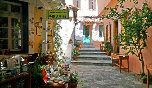 Βουρλιώτες-Μανωλάτες: Η άλλη πλευρά της Σάμου, μακριά από τη θάλασσα – Επίσκεψη σε δύο χωριά-ησυχαστήρια