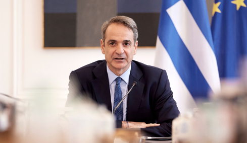 Κατώτατος μισθός: Αποκαλυπτήρια σήμερα για τη νέα αύξηση, προς τα 920 ευρώ το βασικό σενάριο